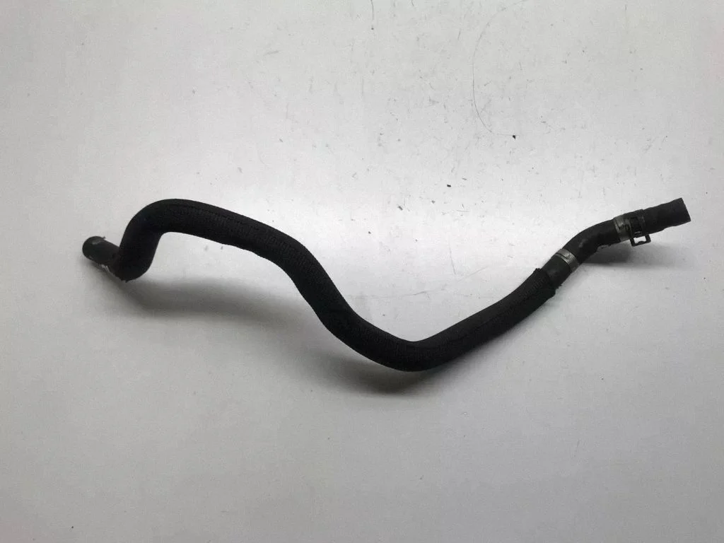 Engine coolant pipe/hose – front