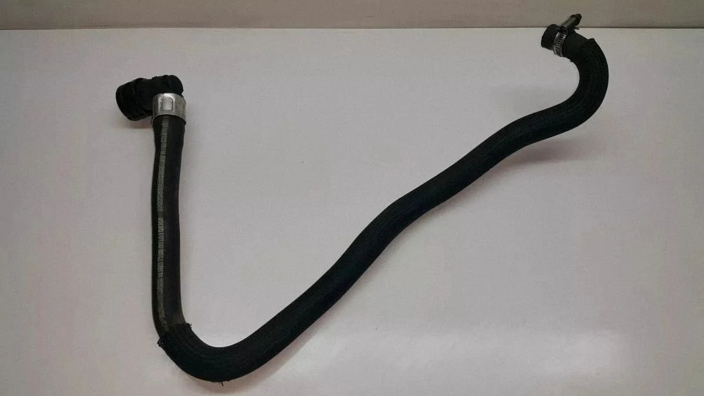 Engine coolant pipe/hose 8671547
