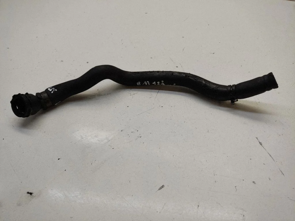 Engine coolant pipe/hose 9133172