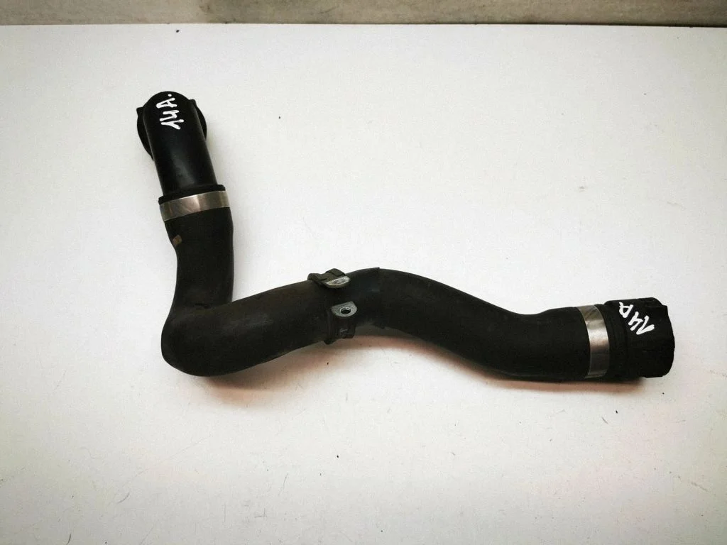 Engine coolant pipe/hose 1436373