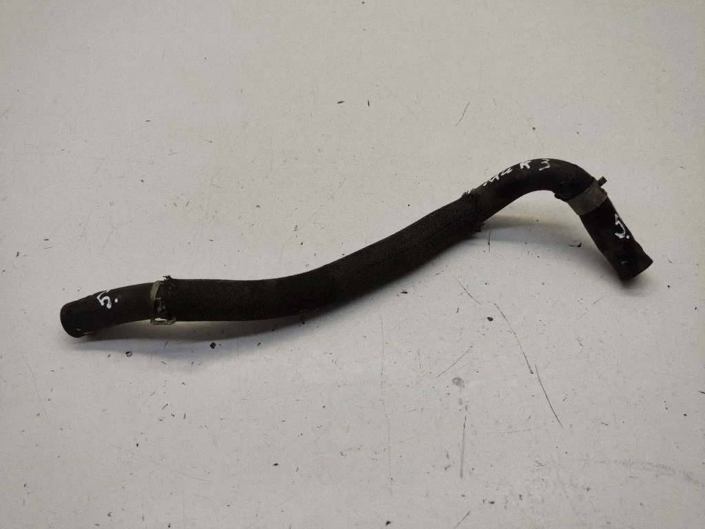Mootori jahutusvedeliku toru / voolik HCL5704