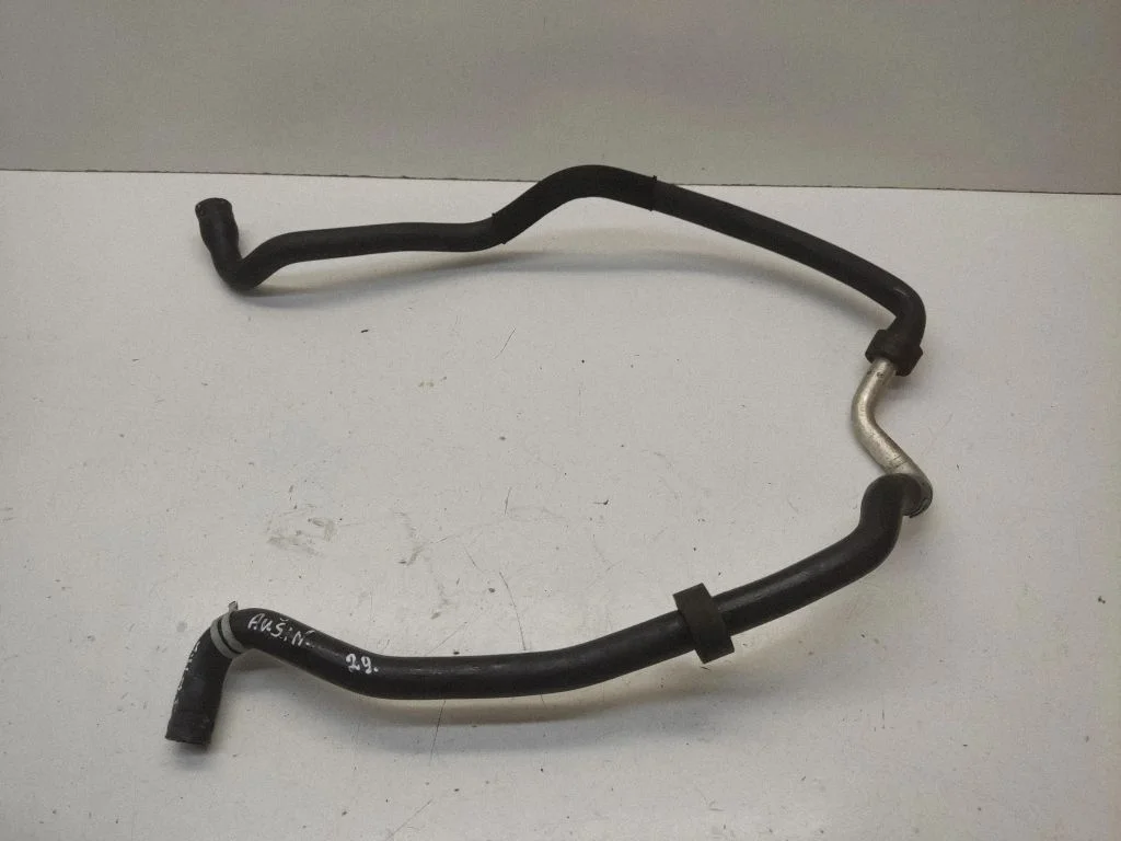 Engine coolant pipe/hose – Mercedes-Benz ML-Class W164 (2005-2011)