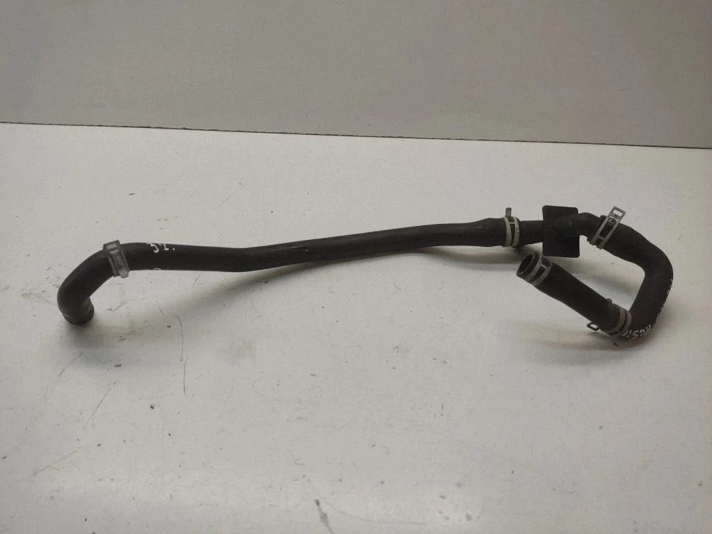 Engine coolant pipe/hose – Mercedes-Benz ML-Class W164 (2005-2011)