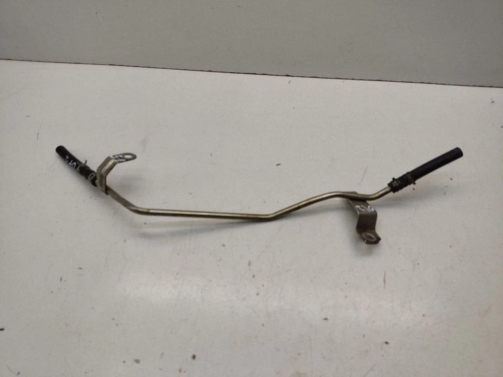 Engine coolant pipe/hose – Mitsubishi Outlander (2007-2012)