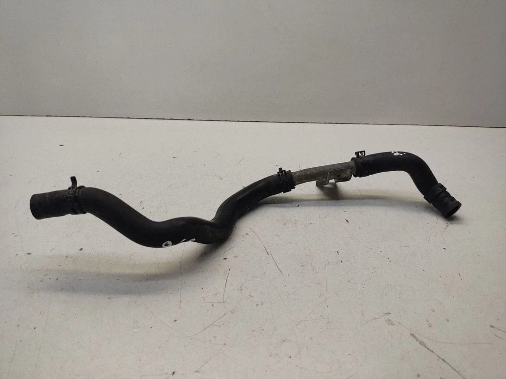 Engine coolant pipe/hose – front