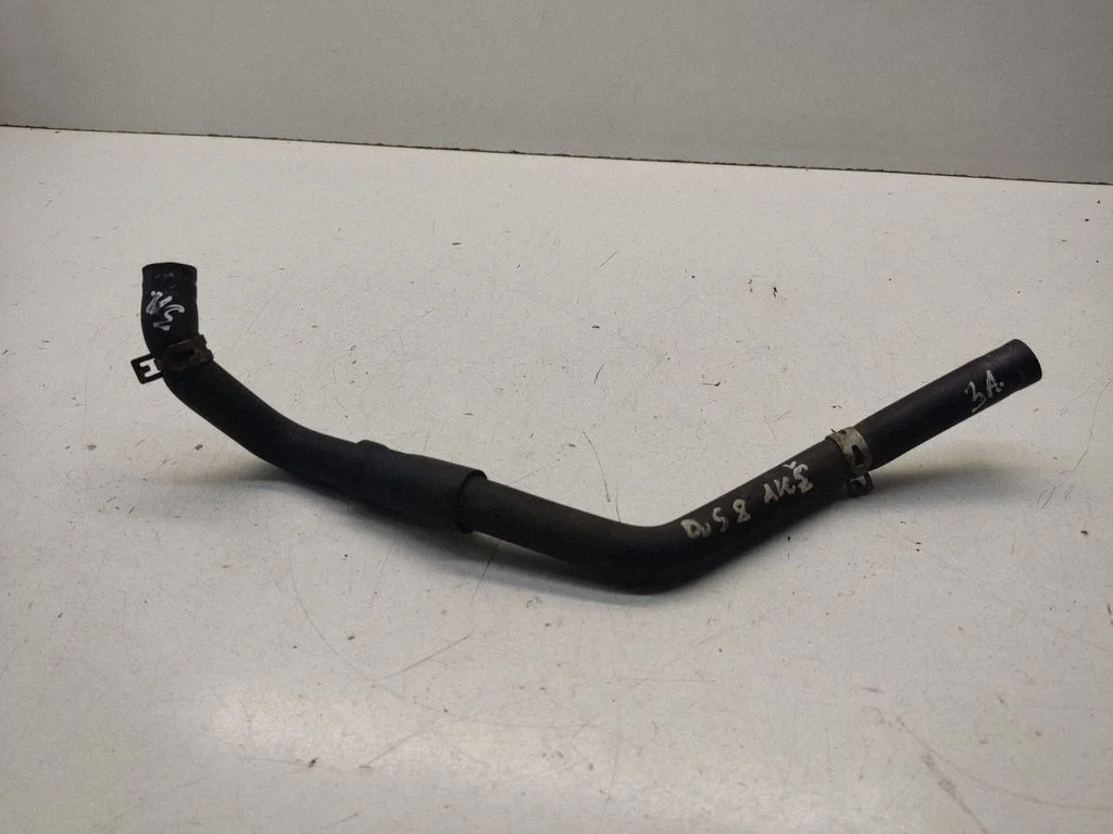 Engine coolant pipe/hose – front