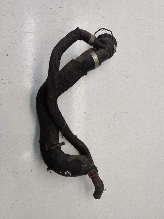 Engine coolant pipe/hose – front