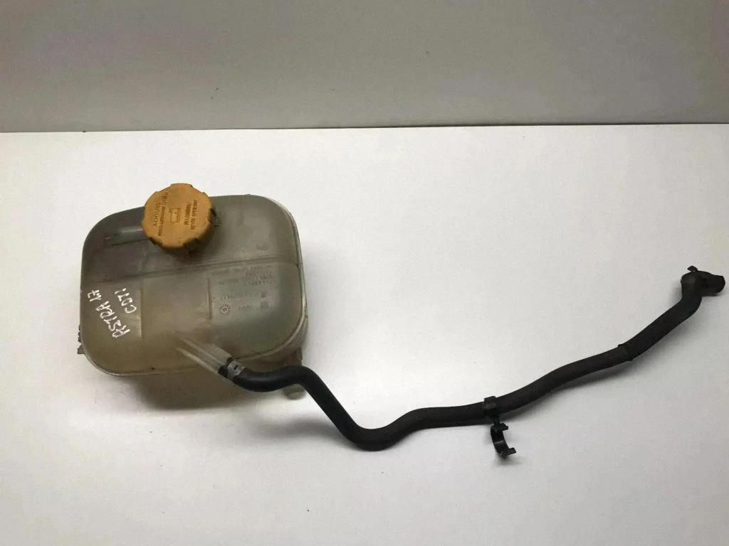 Coolant expansion tank/reservoir 24469940