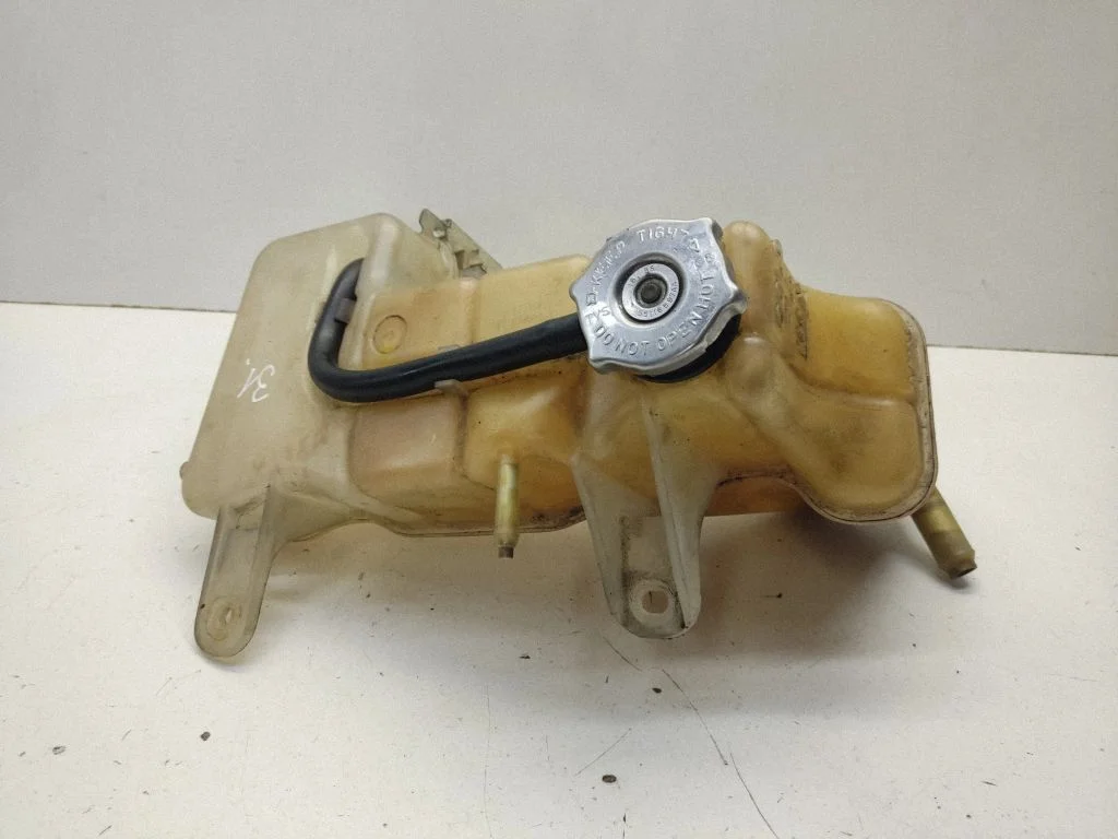 Coolant expansion tank/reservoir 04596466AF