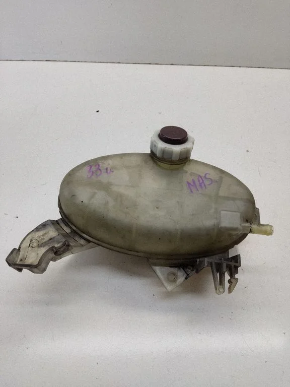 Coolant expansion tank/reservoir 8200595002