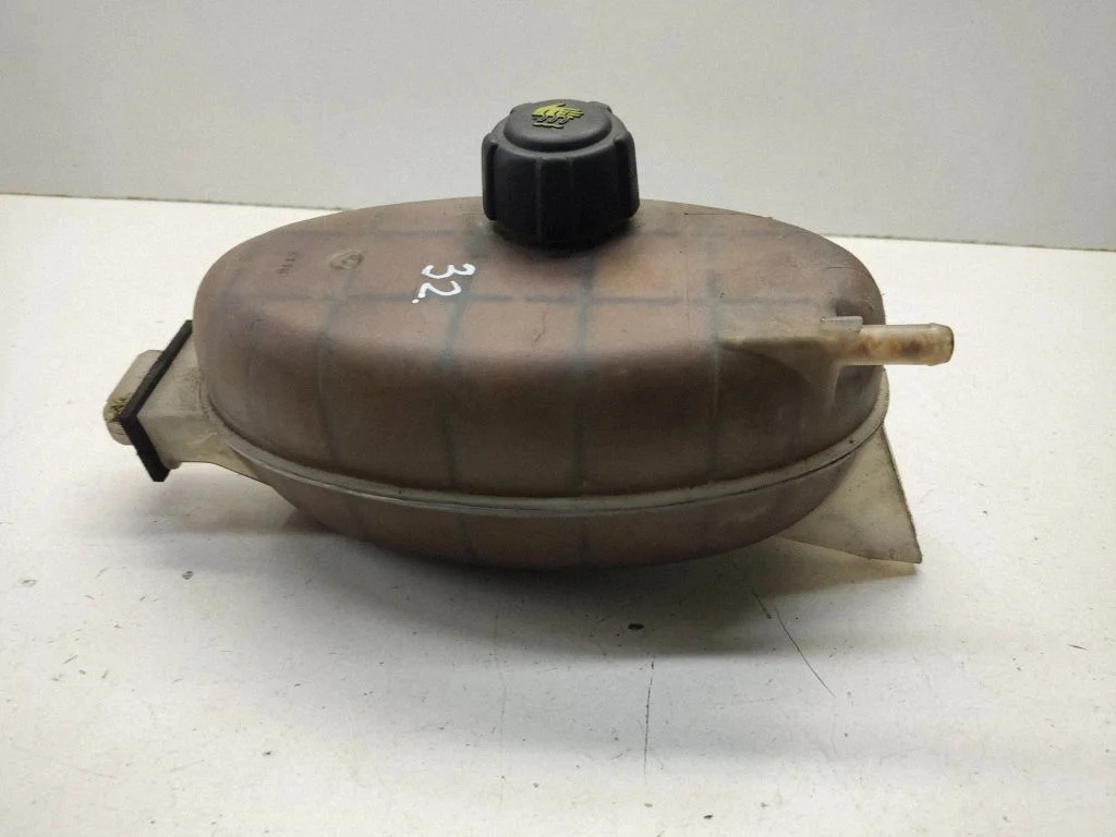 Coolant expansion tank/reservoir – Renault Trafic II (X83) (2001-2014)