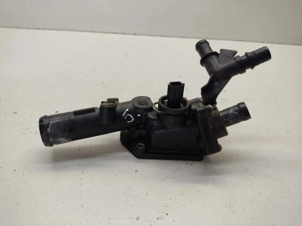 Termostaat / termostaadi korpus – Mercedes-Benz A-klass W176 (2012-2018)