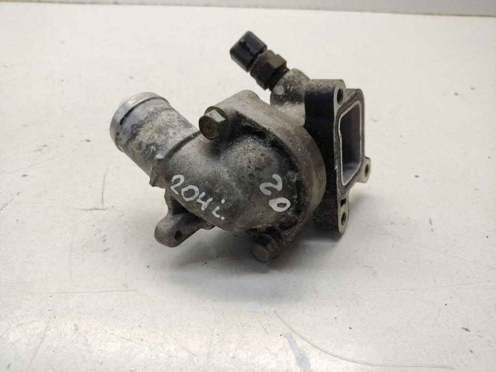 Thermostat/thermostat housing – front