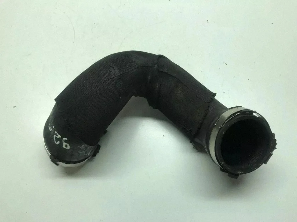 Intercooler hose/pipe 4F0145737