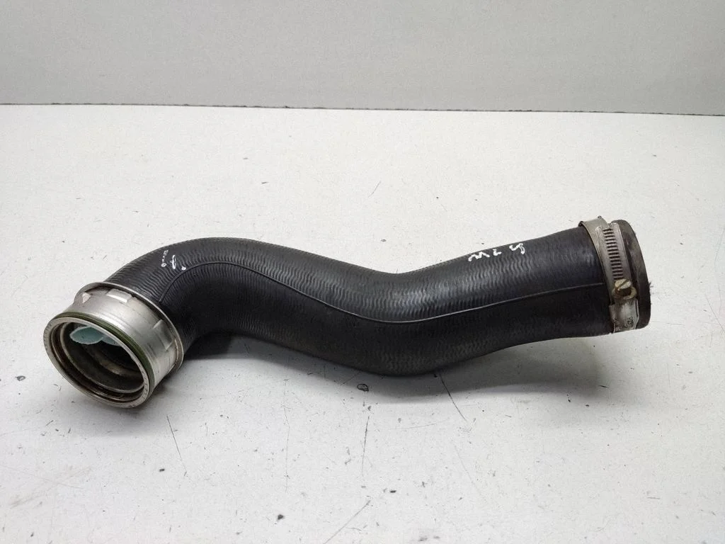 Intercooler hose/pipe A1645282082