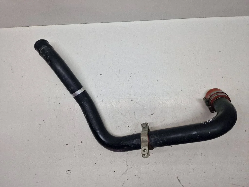 Vahejahuti voolik (-ud)/ toru (-d) – Chrysler Grand Voyager V (2007-2015)