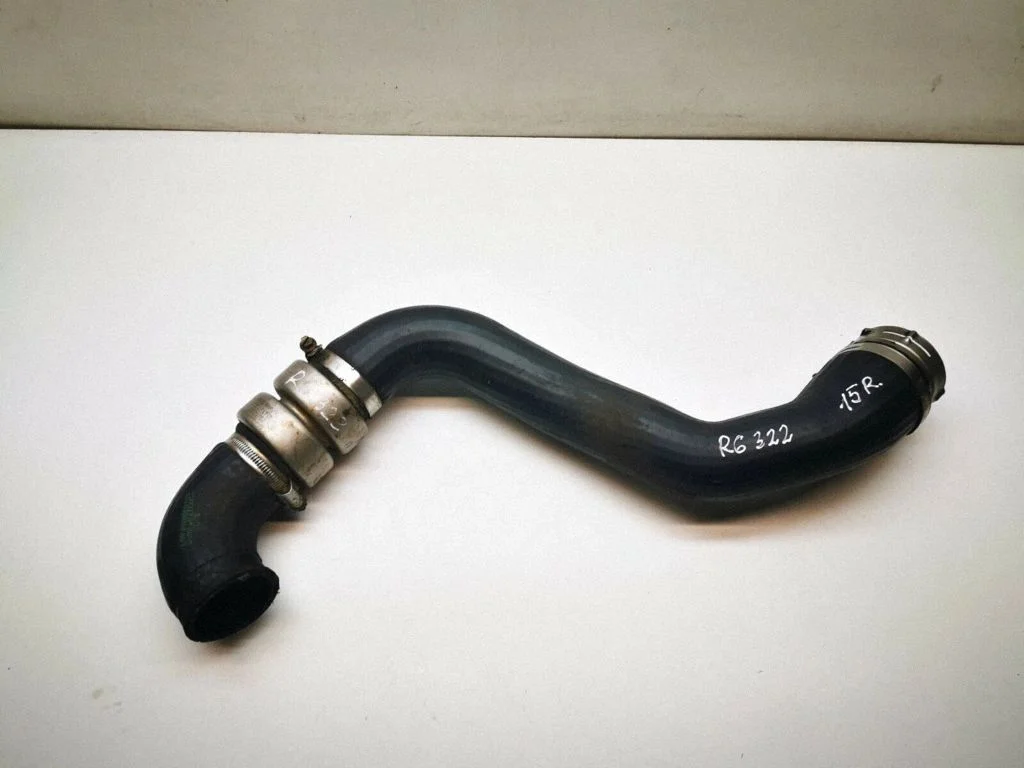Intercooler hose/pipe – Land Rover Range Rover L322 (2002-2012)
