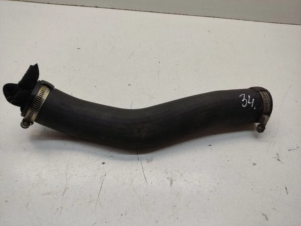 Vahejahuti voolik (-ud)/ toru (-d) 282732A860