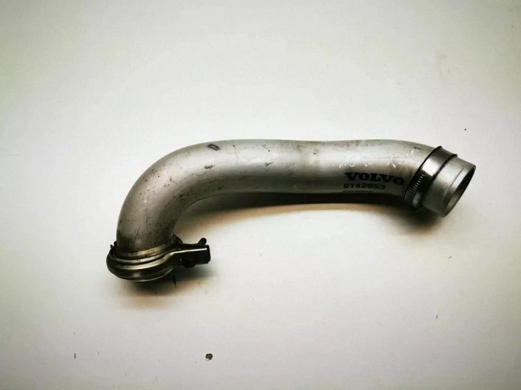 Wąż / rura intercoolera 9142953