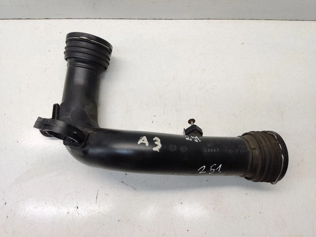 Intercooler hose/pipe 1K0145762