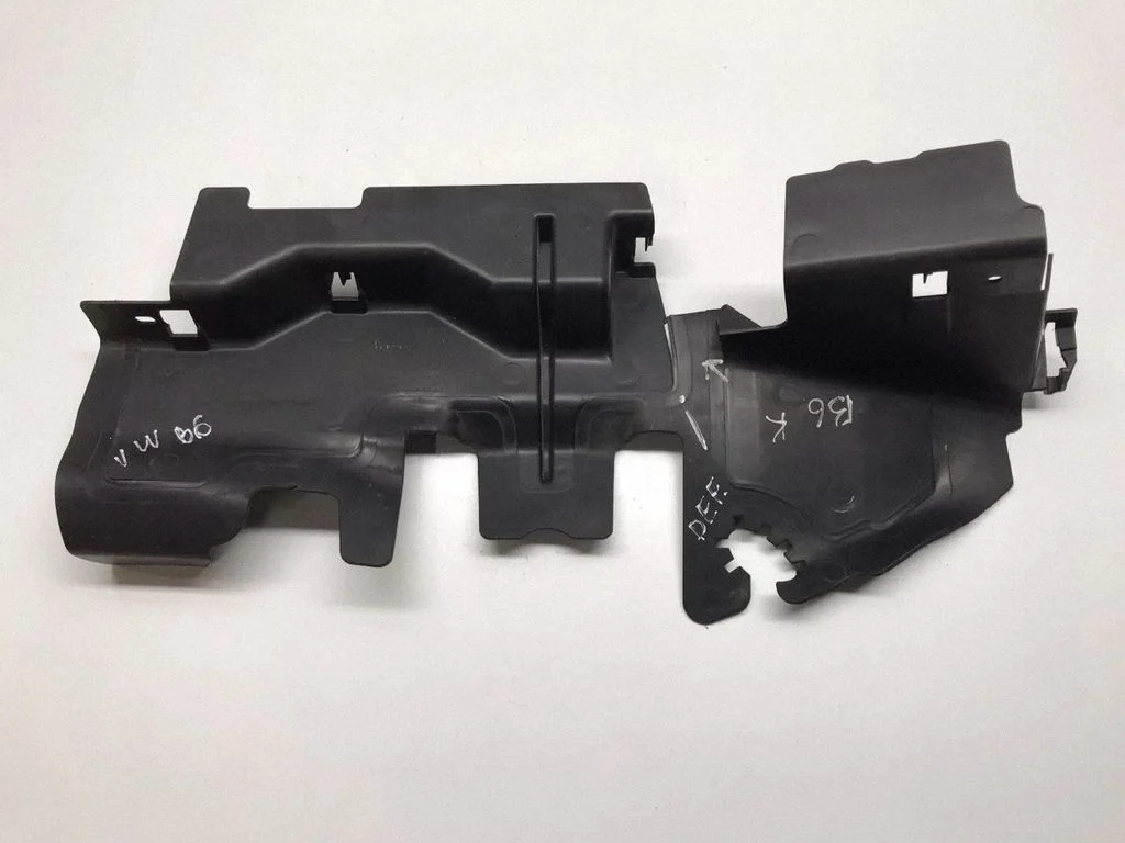 Intercooler air guide/duct channel 3C0121283