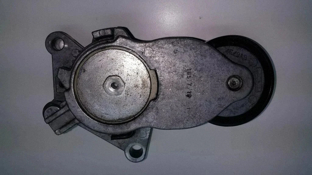 Generator/alternator belt tensioner – Citroen C4 I (2004-2010)