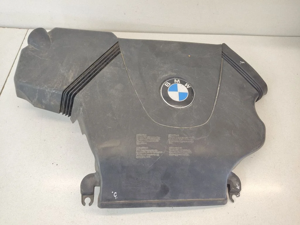 Engine cover (trim) 7508711