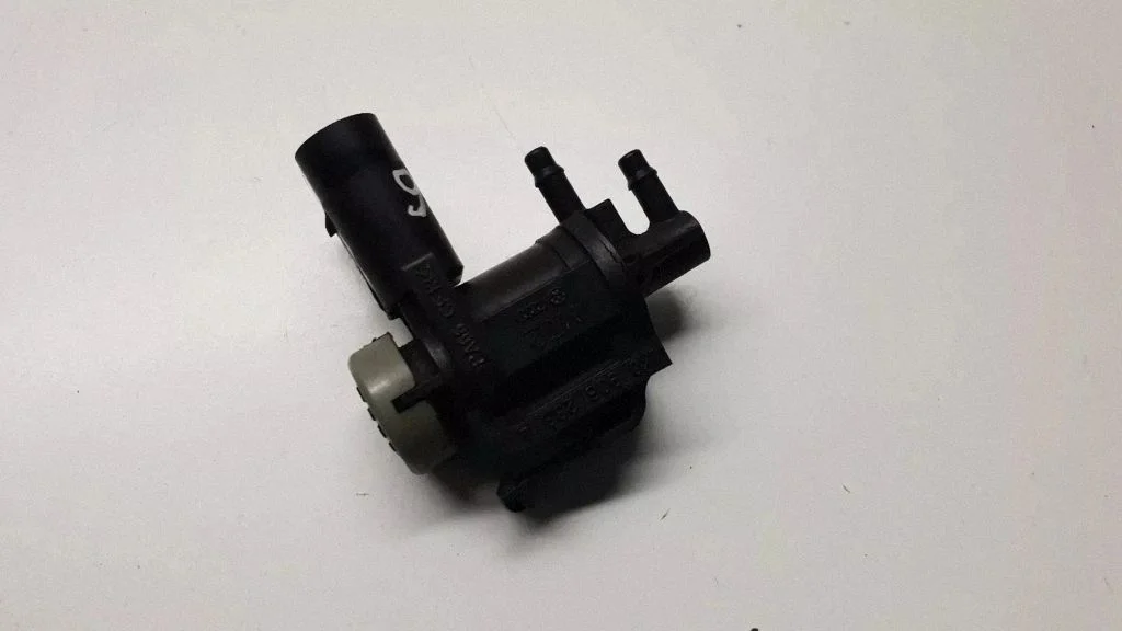 Turbo solenoid valve 1K0906283A