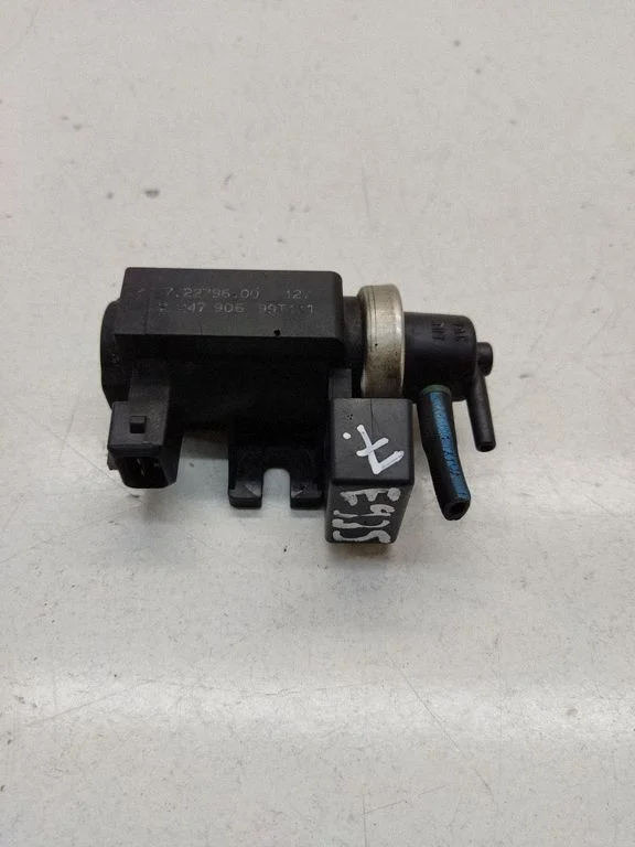Zawór elektromagnetyczny turbo 2247906