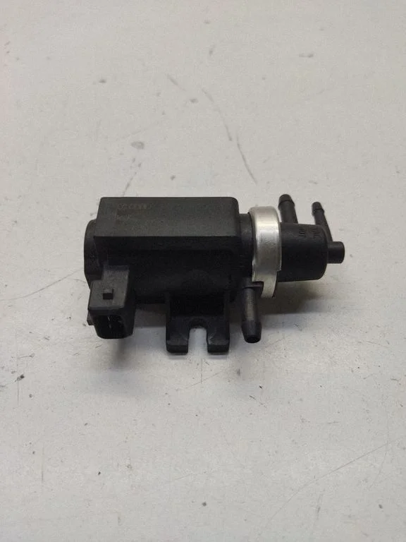 Zawór elektromagnetyczny turbo 1H0906627