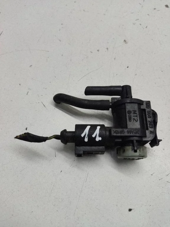 Turbo solenoid valve 1K0906283A