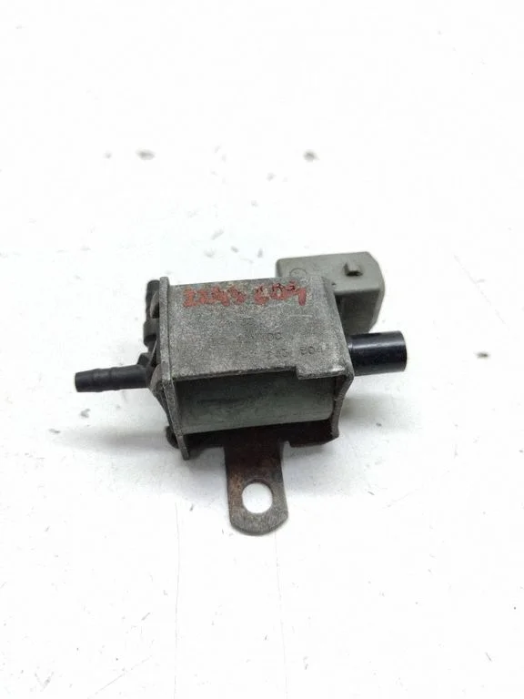 Turbo solenoid valve – BMW 5 Series E34 (1988-1996)