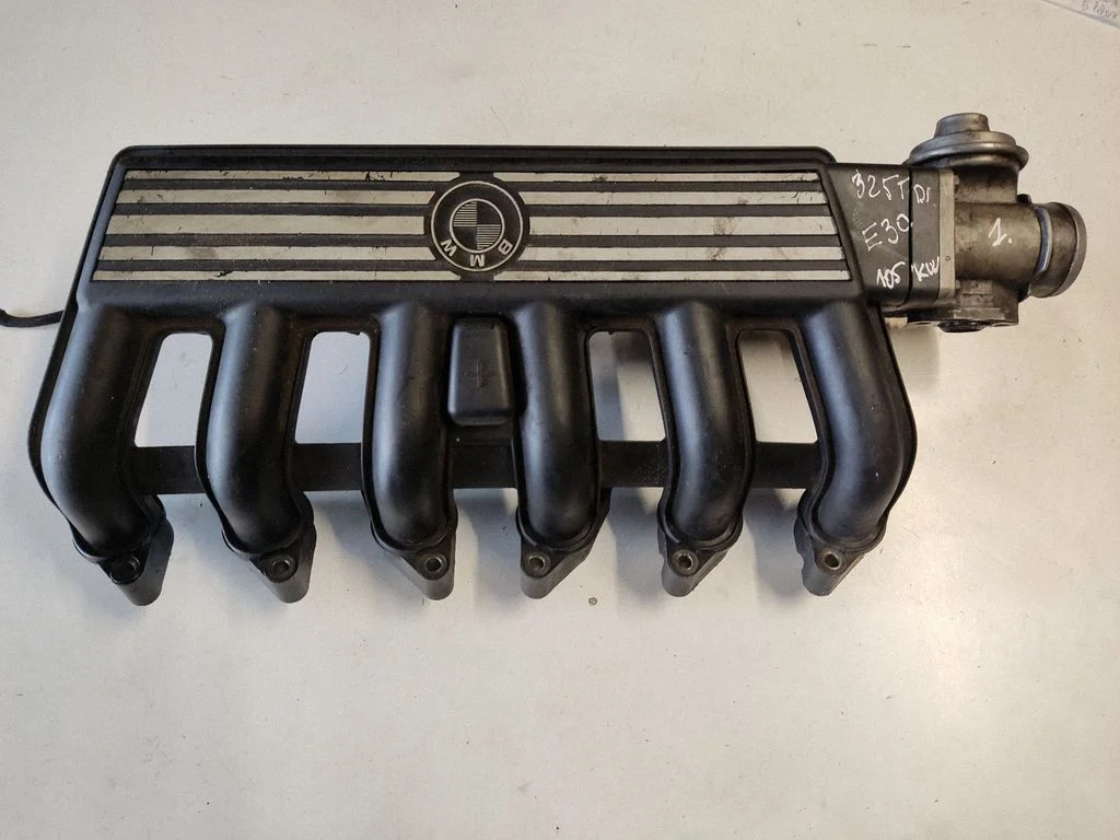 Intake manifold 2246179