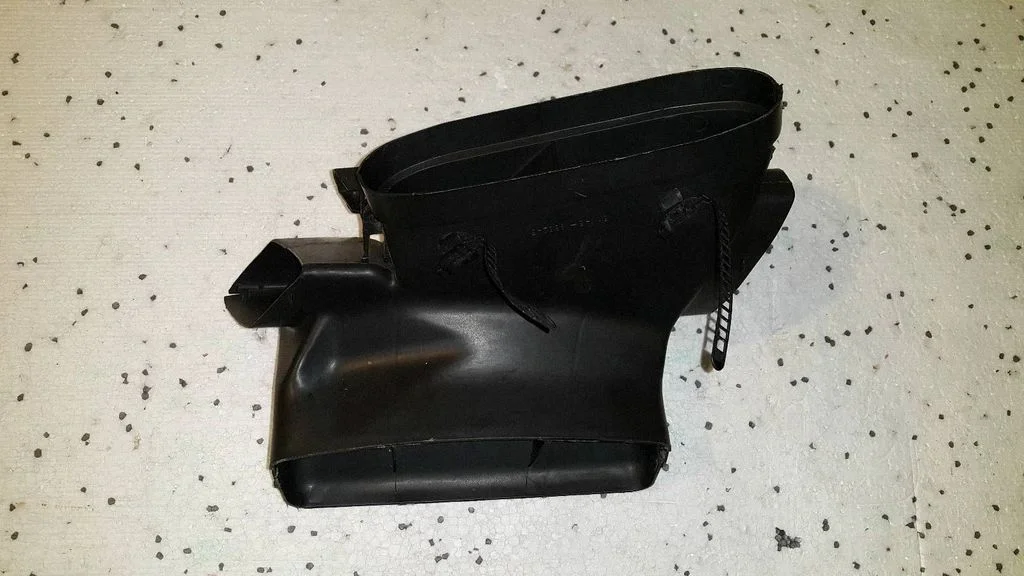 Air intake duct part 1888243