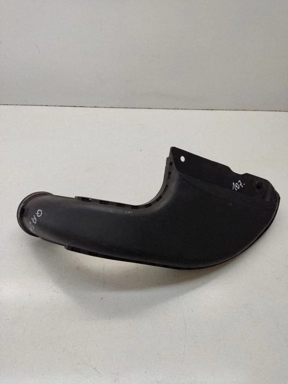 Air intake duct part – Nissan Qashqai+2 (2008-2010)