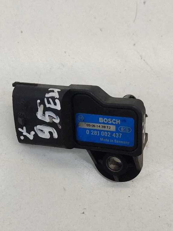 Air pressure sensor 0281002437