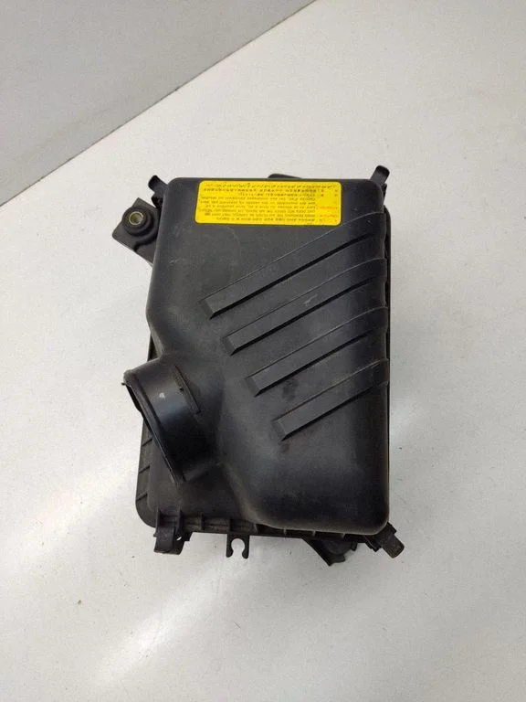 Air filter box – Hyundai Tucson JM (2004-2009)