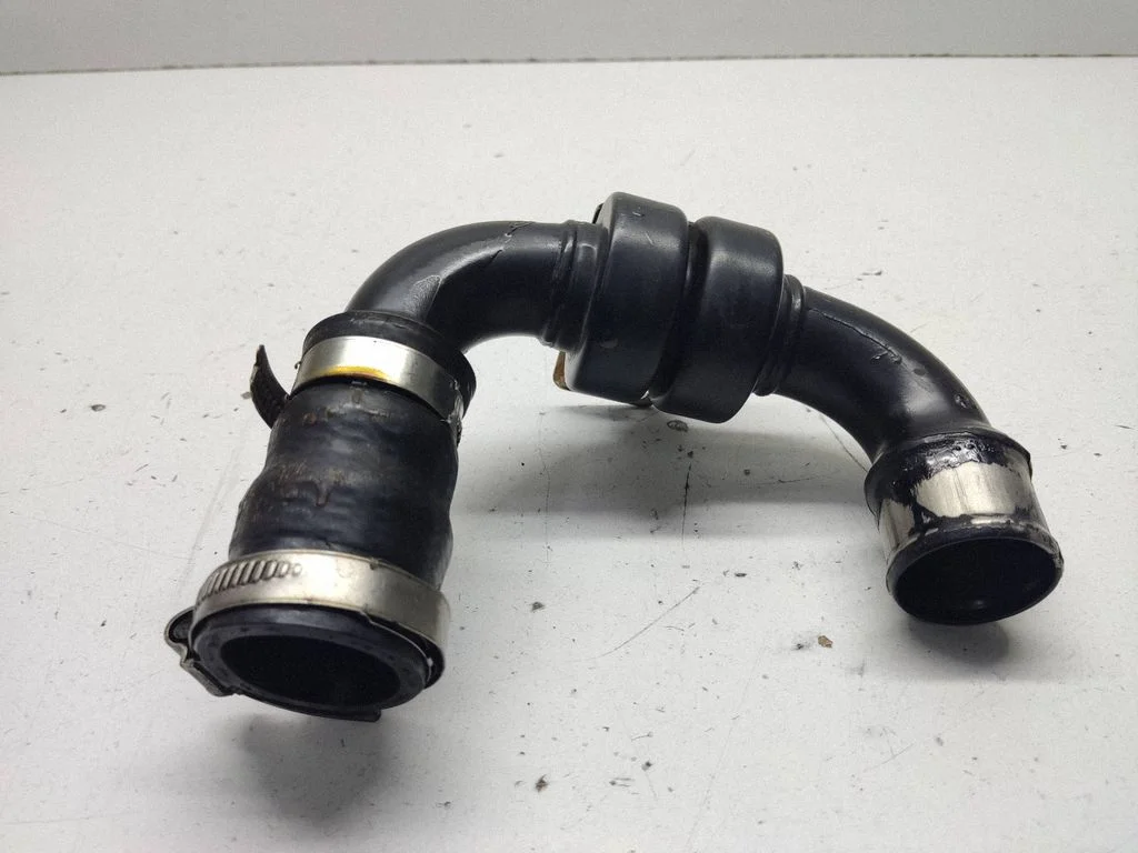 Air intake hose/pipe – front