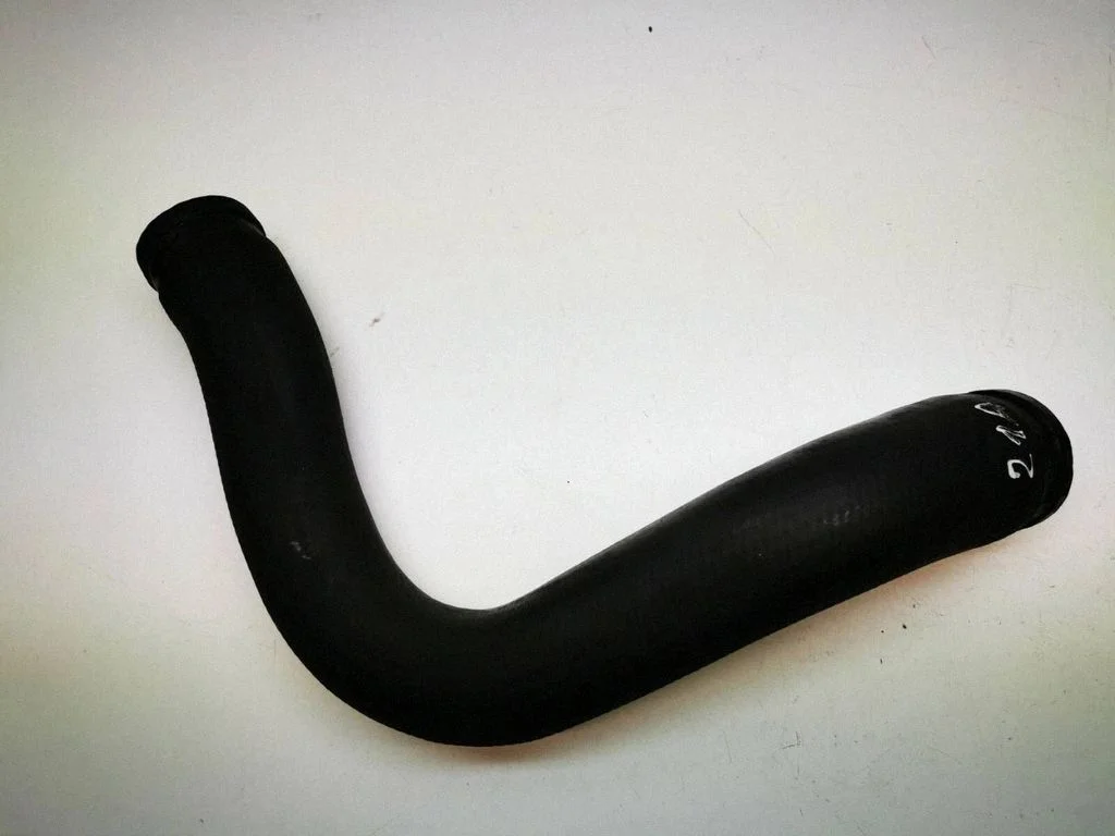 Air intake hose/pipe – front