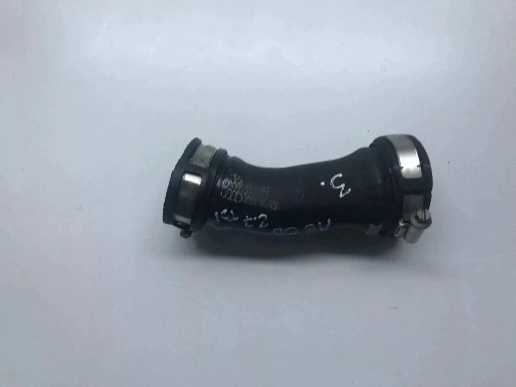 Air intake hose/pipe 4F0145944B