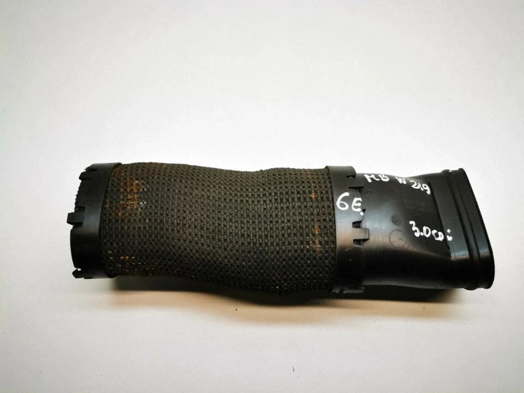 Air intake hose/pipe A6420944997