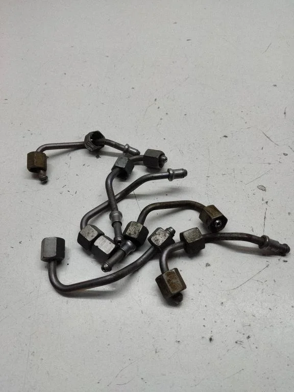 Fuel line pipe 270906z2