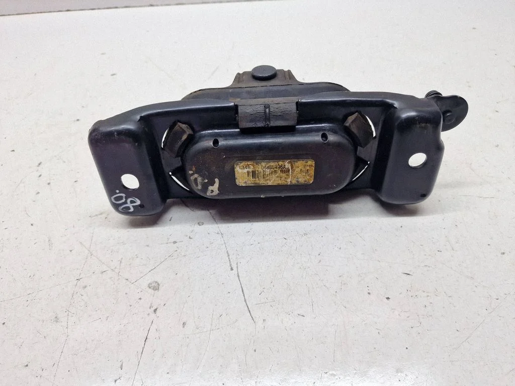 Engine mount bracket 04880496AB