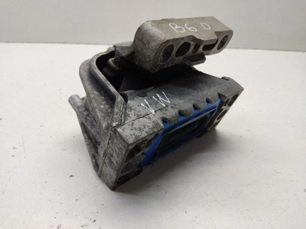 Engine mount bracket 1K0199262