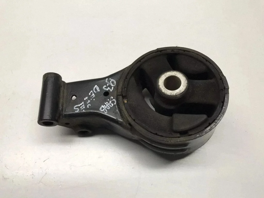 Engine mount bracket – front
