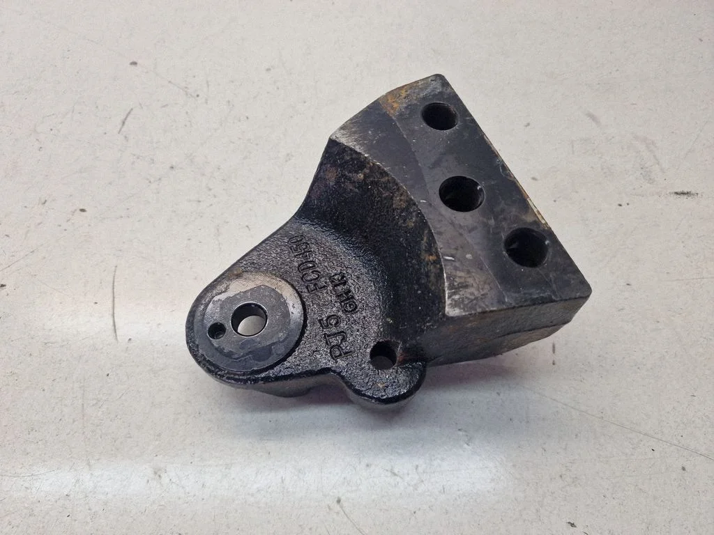 Mootori kinnituskronstein FCD450