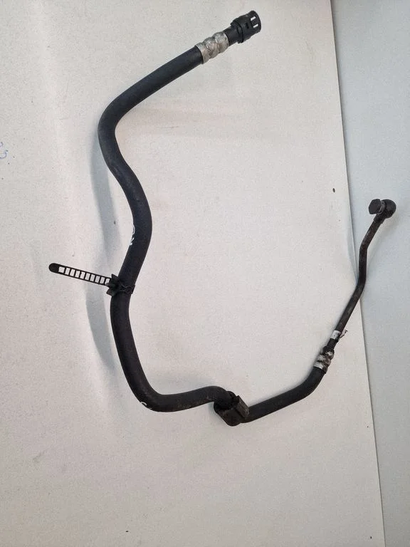 Power steering hose/pipe/line – front