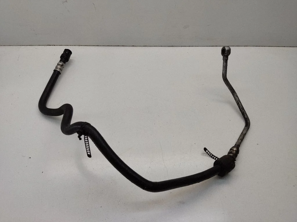 Power steering hose/pipe/line – front