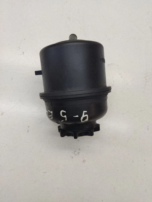 Power steering fluid tank/reservoir – front