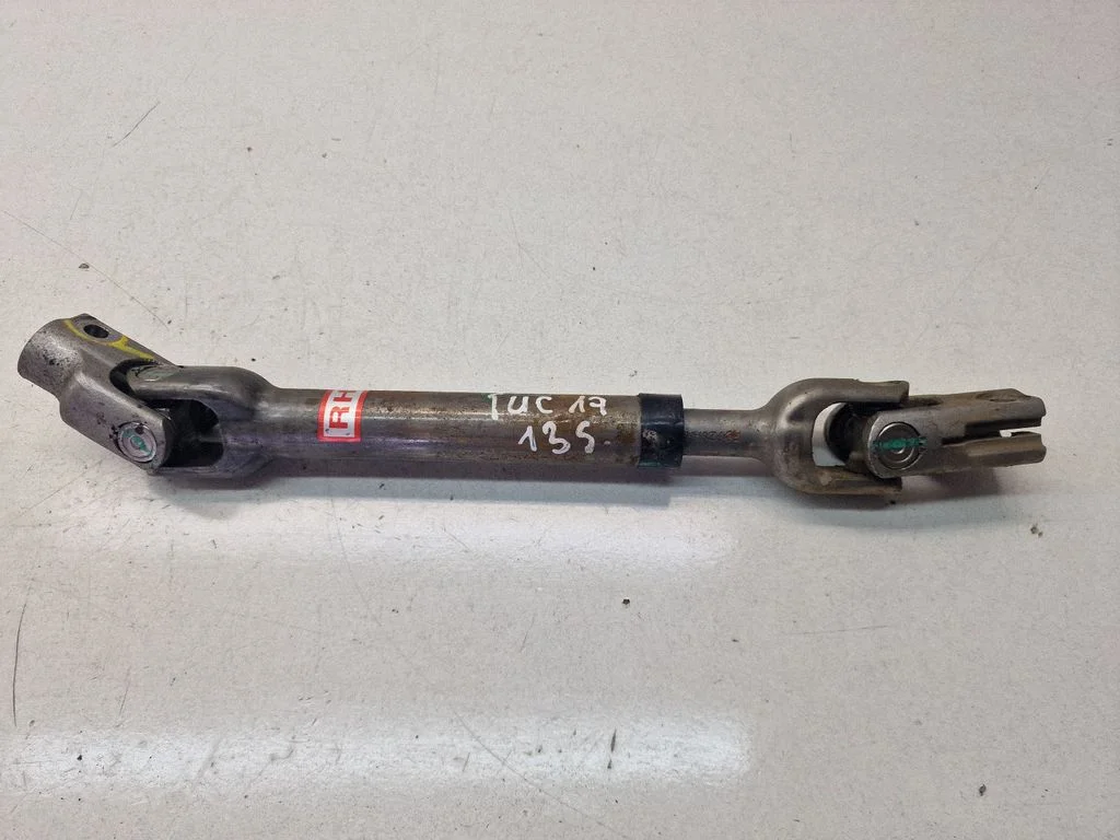 Steering column universal joint F0909A2